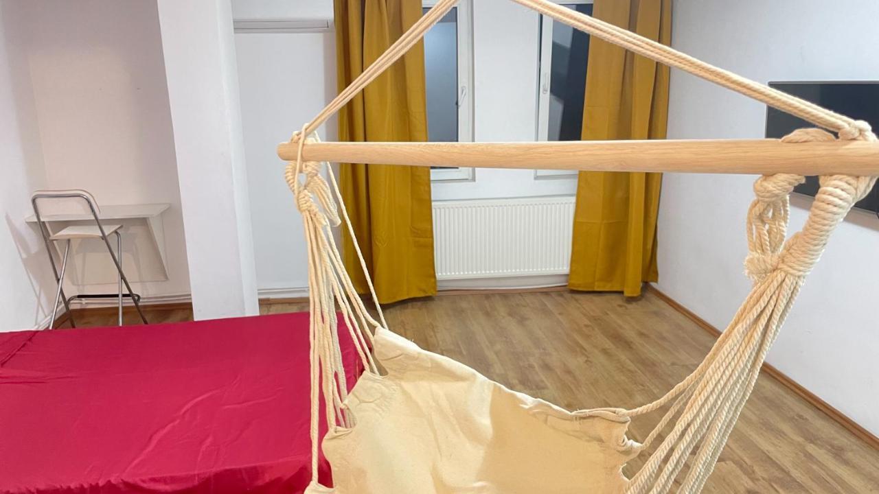 Private Room At Ceausescu'S Place In Old City Unirii Square Bukurešť Exteriér fotografie